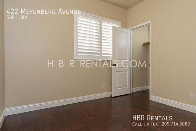 Building Photo - 422 Meyenberg Ave