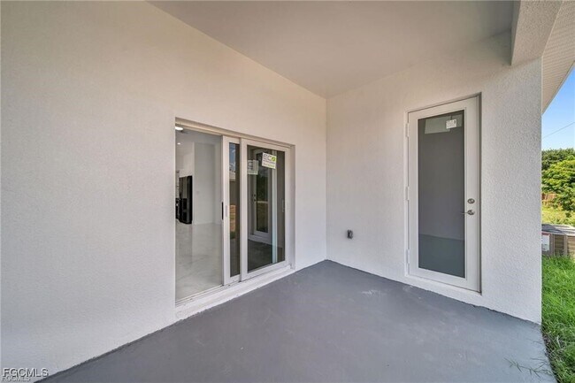 Building Photo - 4768 Nelson Dr