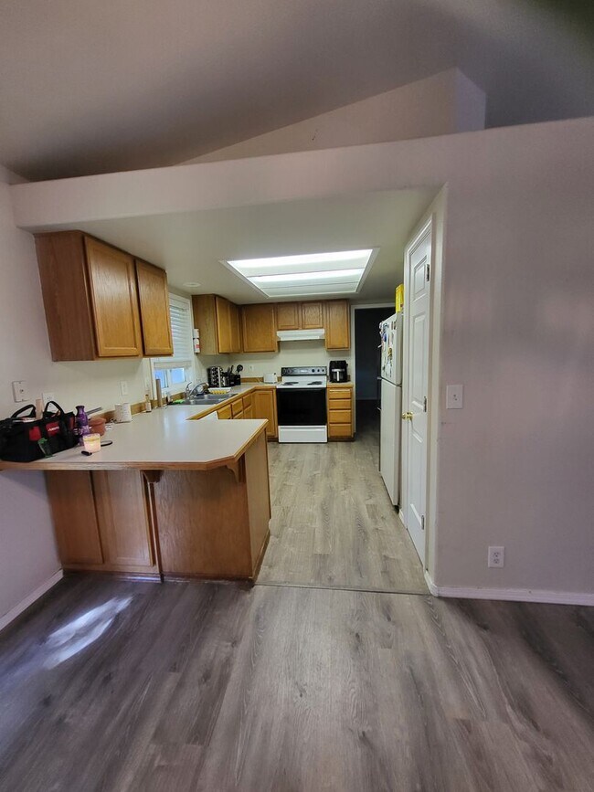 Building Photo - 2639 Arrow Wood