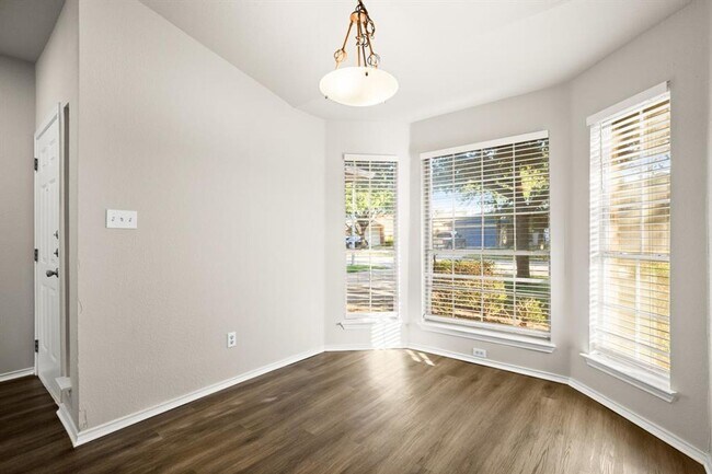 Building Photo - 1609 Hueco Mountain Trail