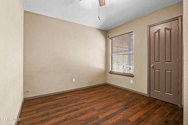 Building Photo - 14069 Lago Seco Dr