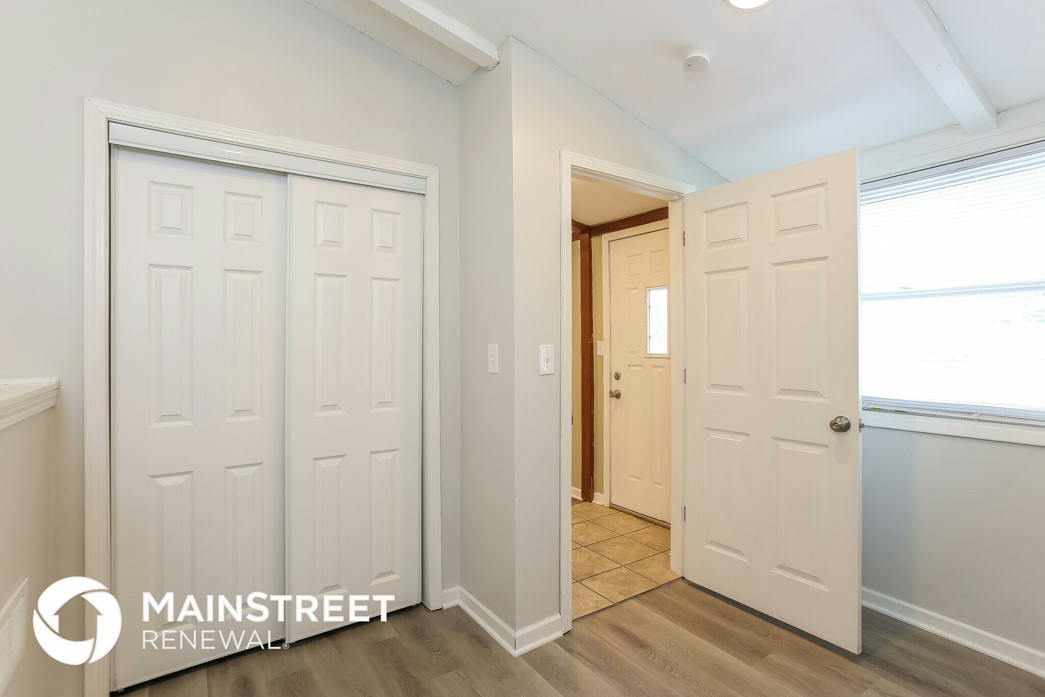 Building Photo - 5612 N Euclid Ave