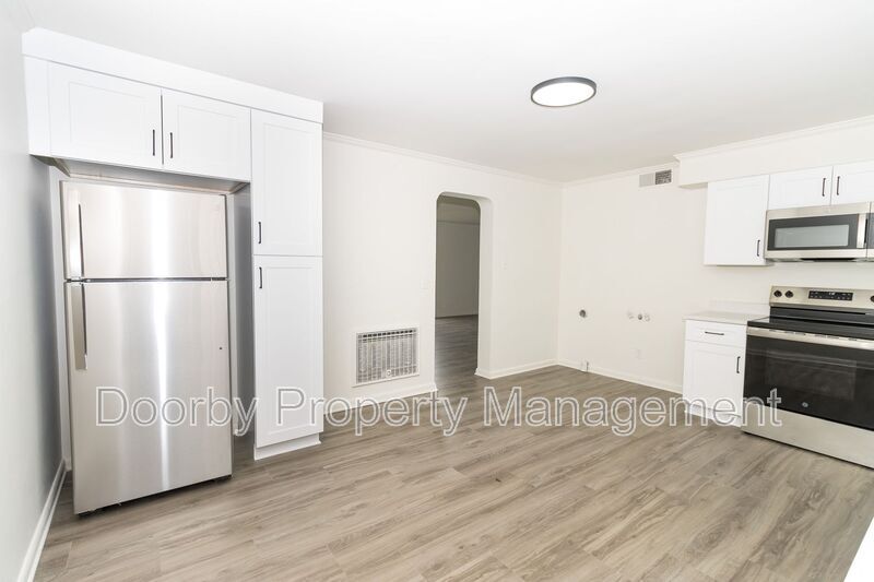 Building Photo - 513 Donaldson Rd