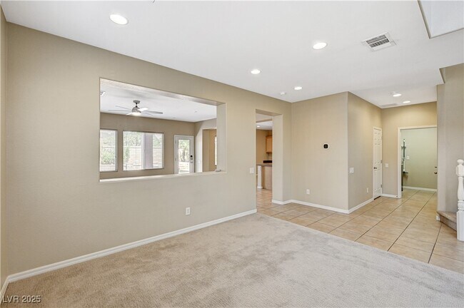 Building Photo - 2556 Sturrock Dr
