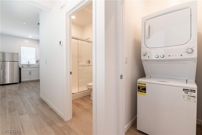 Building Photo - 291 Fletcher Fls St