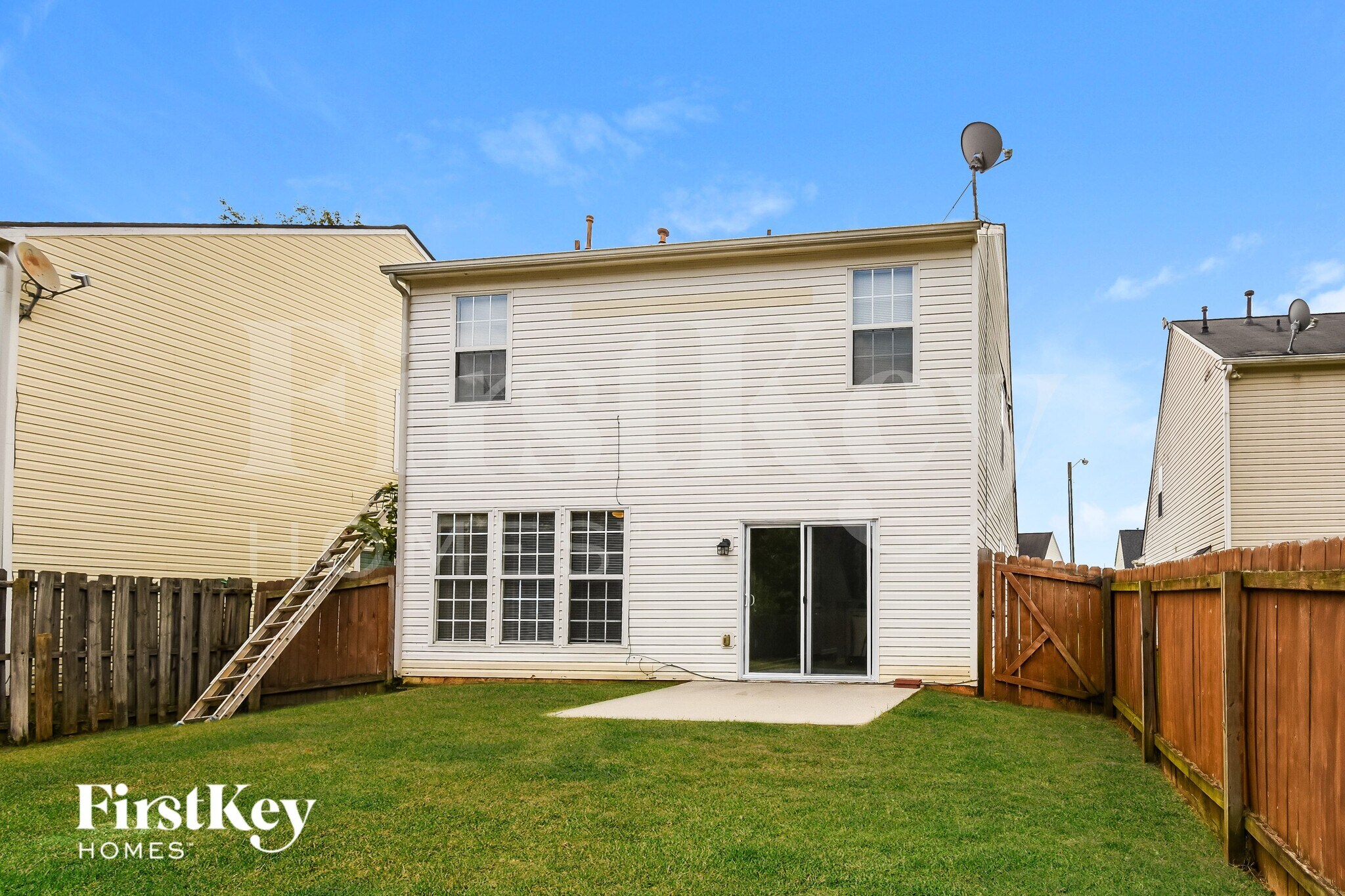 Building Photo - 1743 Taynton Cir