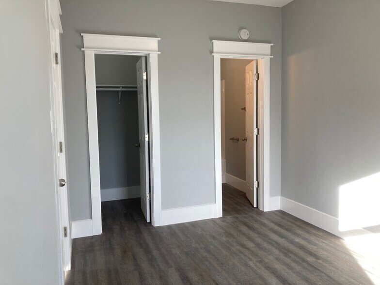 Bedroom - 231 2nd Ave NE