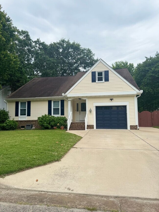Building Photo - Beautiful home in Riverwalk