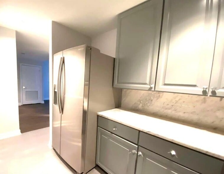 Building Photo - 195 14th St NE