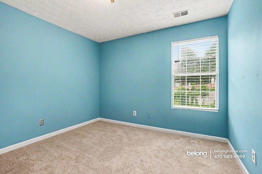 Building Photo - 5599 Windfall Ln