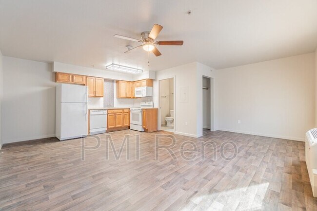 Building Photo - 645 S Virginia St
