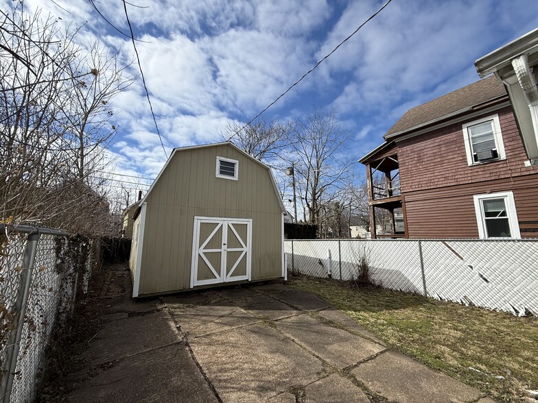 Building Photo - 100 Merrimac St