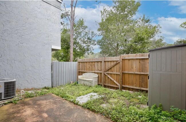Building Photo - 713 St Matthew Cir