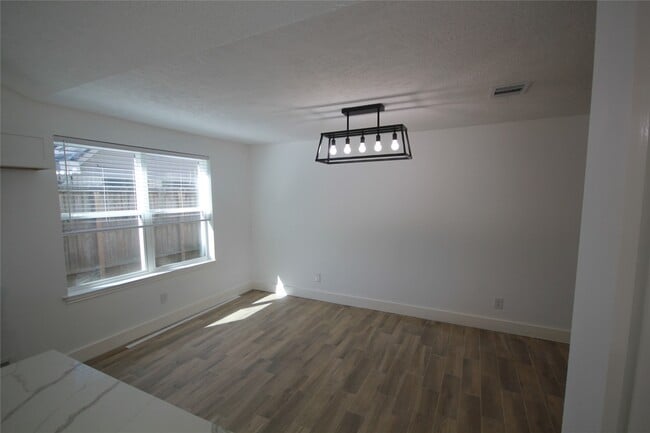 Building Photo - 21323 Park Wick Ln