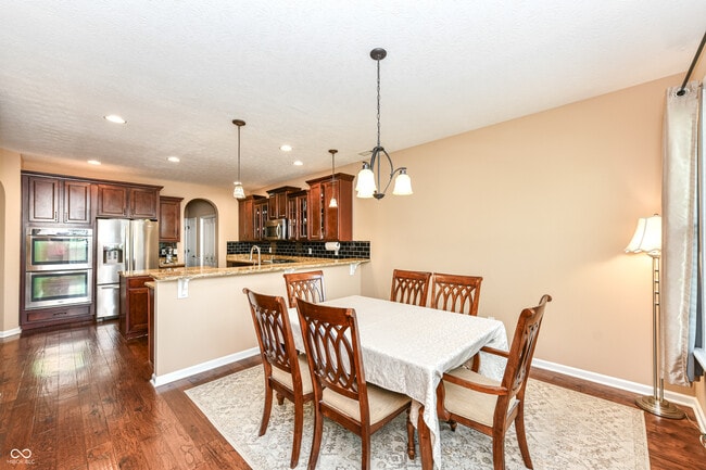 Building Photo - 12226 Eddington Place