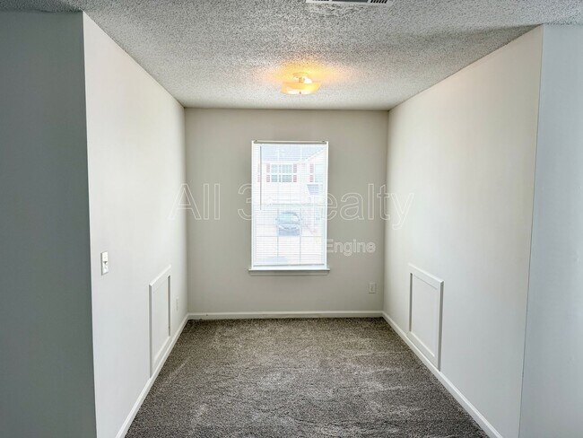 Building Photo - 231 Baywood Crossing