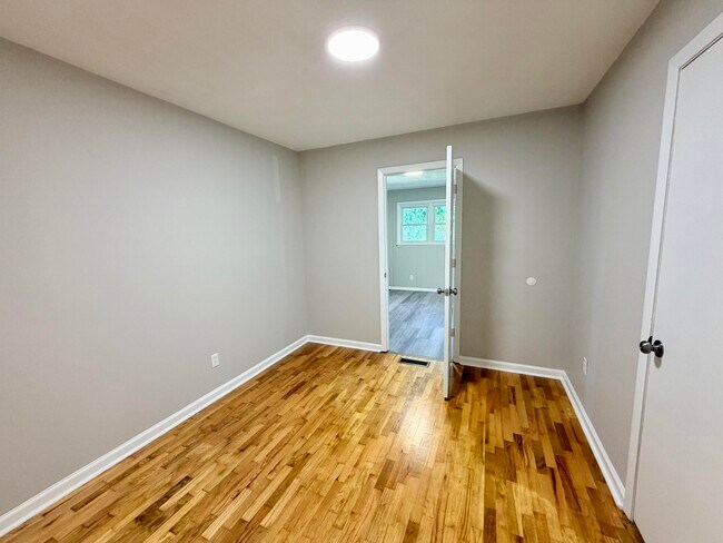 Building Photo - 3420 Candy Dr