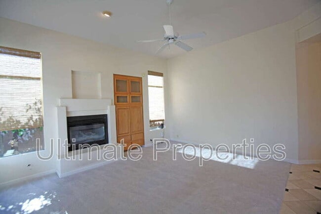 Building Photo - 11050 E Verbena Ln