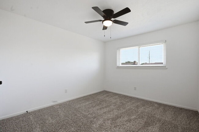 Building Photo - 66 T Huxley Ln