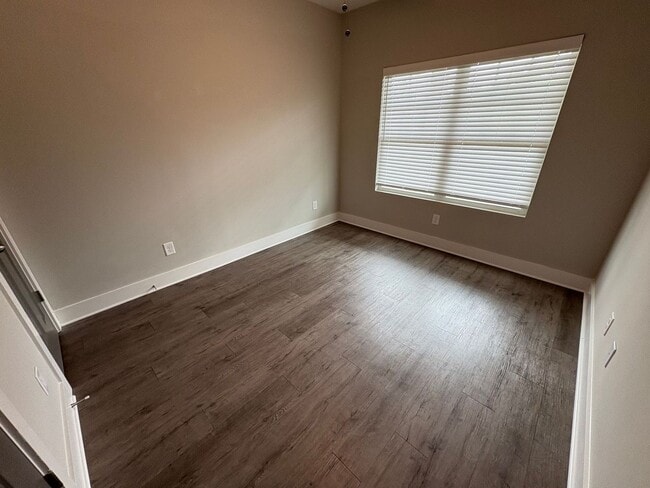 Building Photo - NEW CONSTRUCTION! NOW LEASING FOR AUGUST 2026!