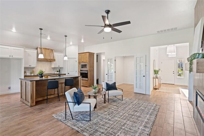 Building Photo - Brand New Home