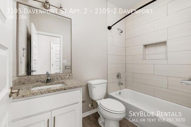 Building Photo - 2105 Davenport St