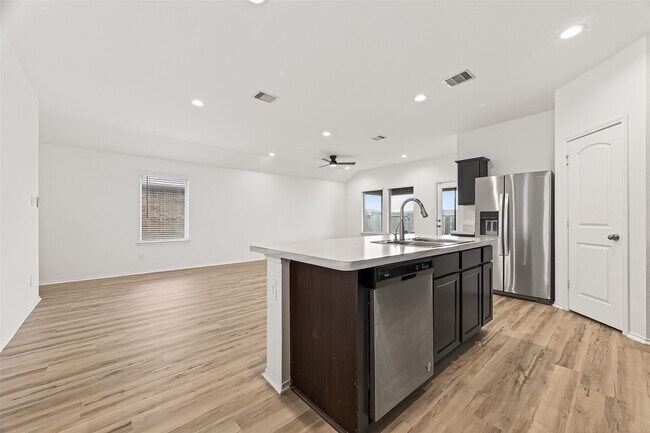 Building Photo - 21522 Violet Rdg Rd