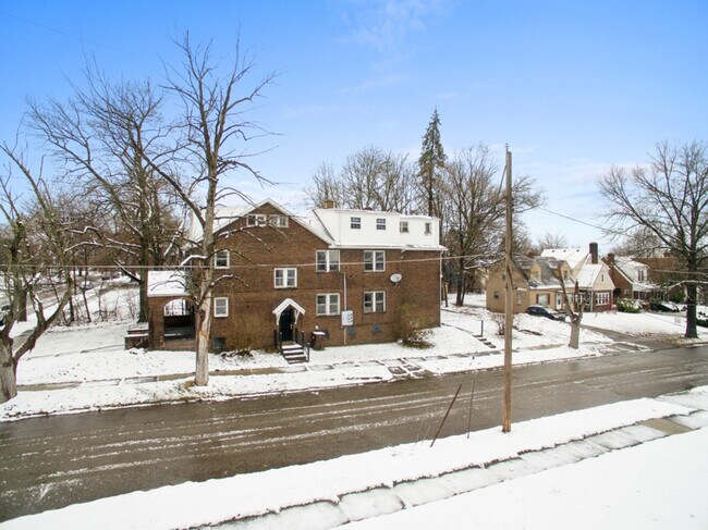 Building Photo - 2229 Cordova Ave