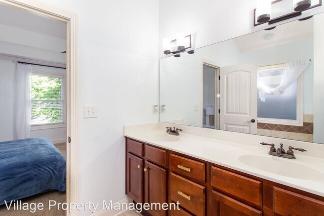 Building Photo - 3 br, 3.5 bath House - 908 11th Avenue North