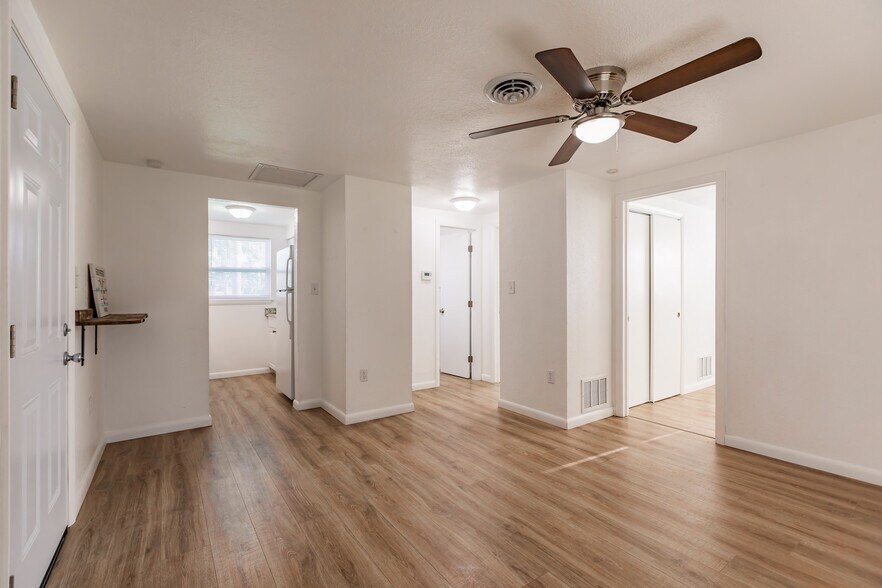 Building Photo - 1611 Florence Ave