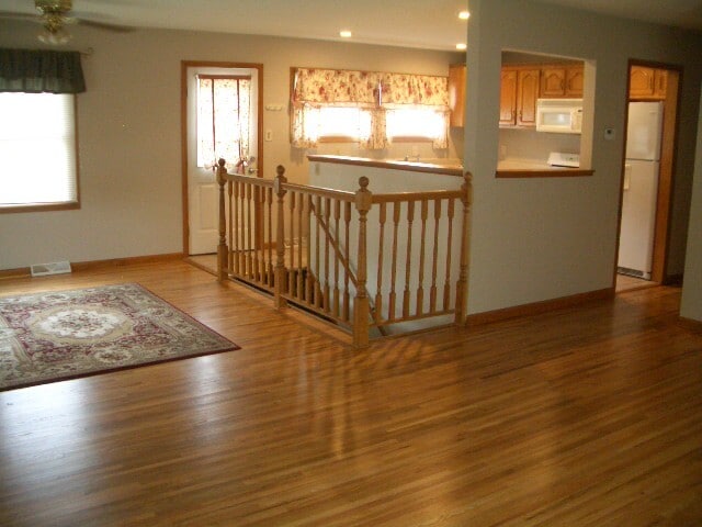 Building Photo - 247 Crestview Ln