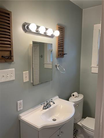 Building Photo - 433 Nursery Ave