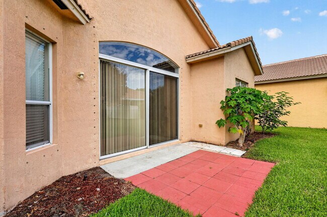Building Photo - 5614 Sunberry Cir