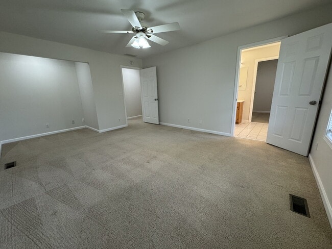 Building Photo - 4 Bedrooms, Big Yard & Top Schools – Don’t Miss This Chatham Beauty!