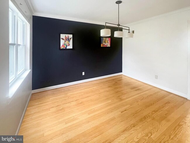 Building Photo - 2703 Belleview Ave