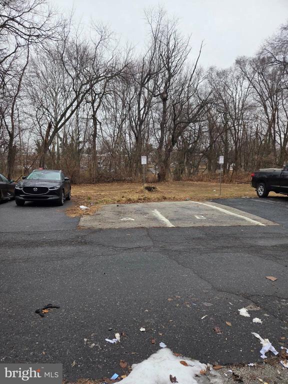 Building Photo - 881 Windermere Ave