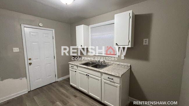 Building Photo - 4829 McCrory Ave