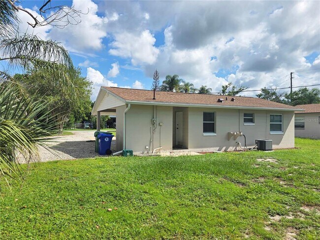 Building Photo - 185 E Lake Mary Ave