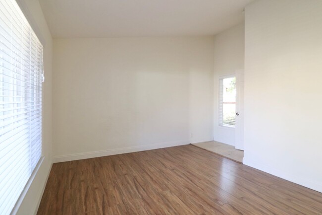 Building Photo - Gorgeous Newbury Park Family Neighborhood ...