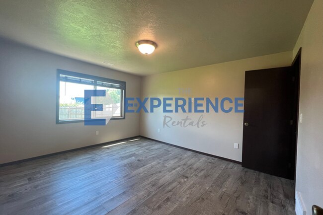 Building Photo - 5733 Bream Ct