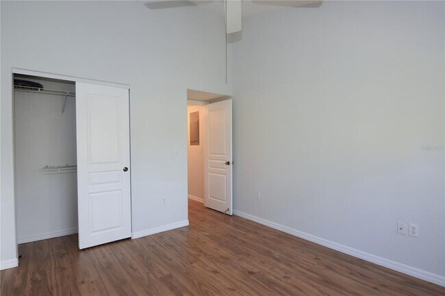 Building Photo - 8355 Glen Rose Way