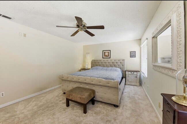 Building Photo - Wonderful 4bd/2.5ba Cameron Park Home with Pool and RV Access!