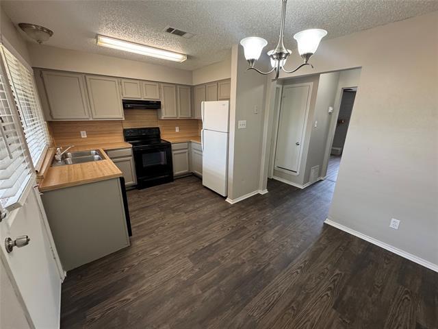 Building Photo - 726 Bluebonnet Dr
