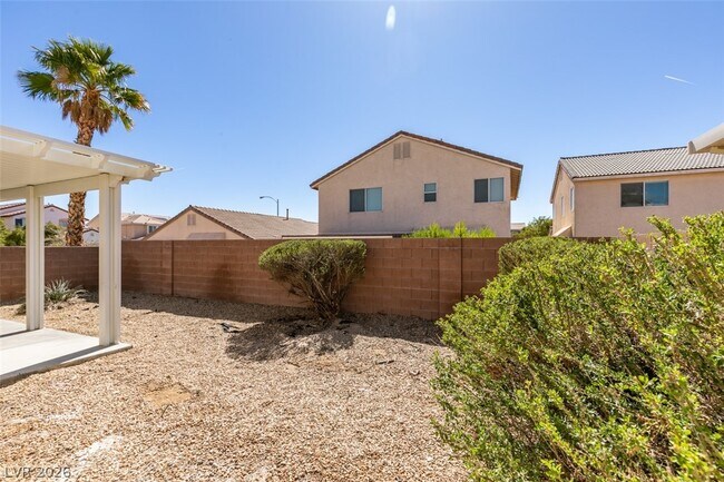 Building Photo - 1209 Echo Beach Ave