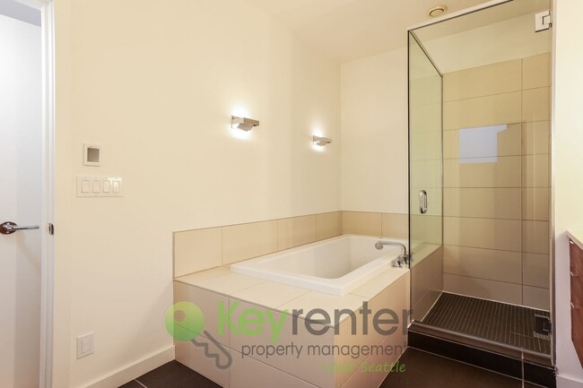 Building Photo - Ballard Area Home with Rooftop Deck, AC, and Parking