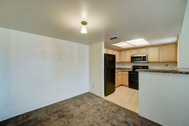 Building Photo - READY TO VIEW NOW! -FIRST MONTH RENT FREE-...