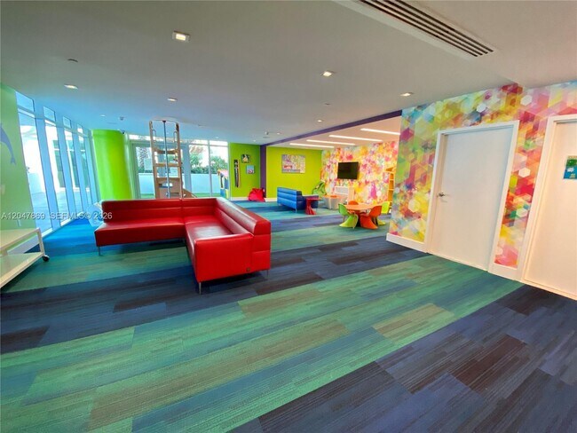 Building Photo - 300 Sunny Isles Blvd