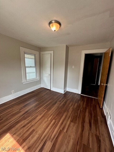 Building Photo - 905 W Exchange St