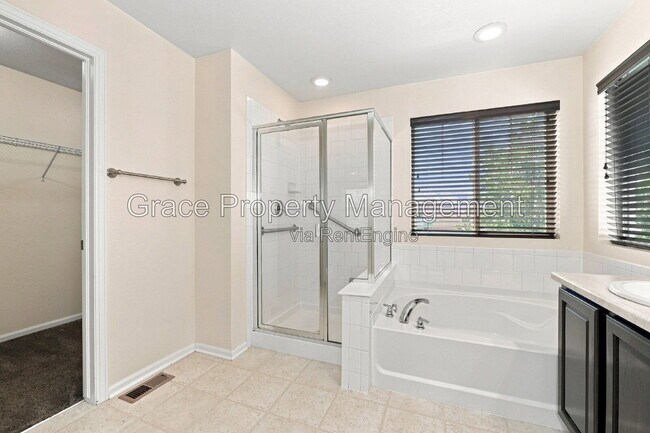 Building Photo - 8562 E 49th Pl