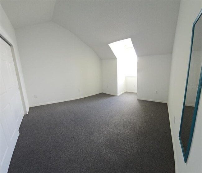 Building Photo - 1811 Island Walk Dr
